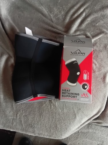 Vulkan stabilised knee support - stabilised,